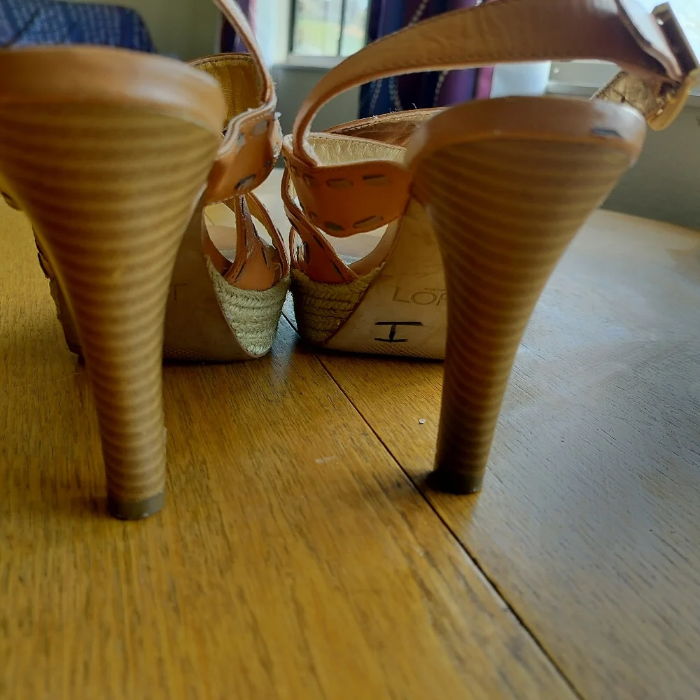 Ann Taylor LOFT Brown Leather Stitching Platform Heels Women's Size 6M
